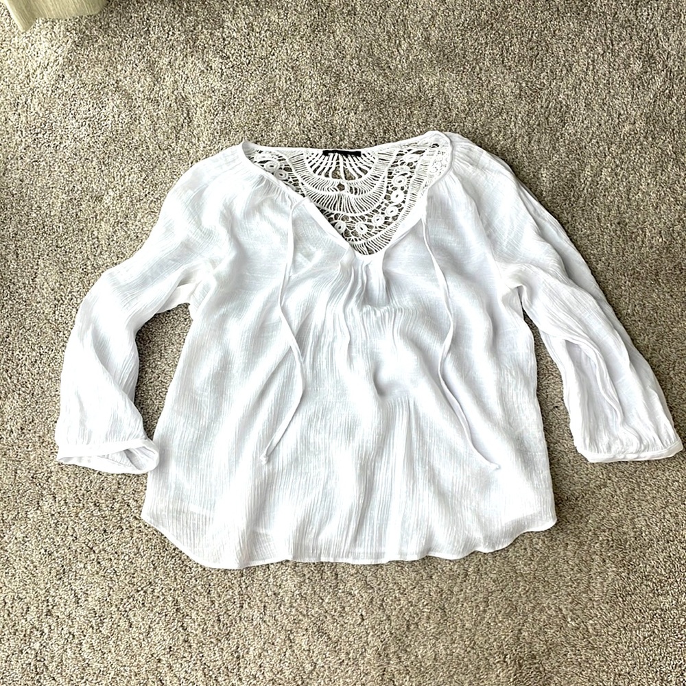 🌼3/$30 Boho White Top with Crochet Back